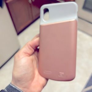 iPhone X/XS chargeable case